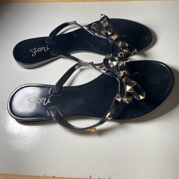 stori Shoes Stori Boutique Brand Black Bow Stud Metallic Sandals